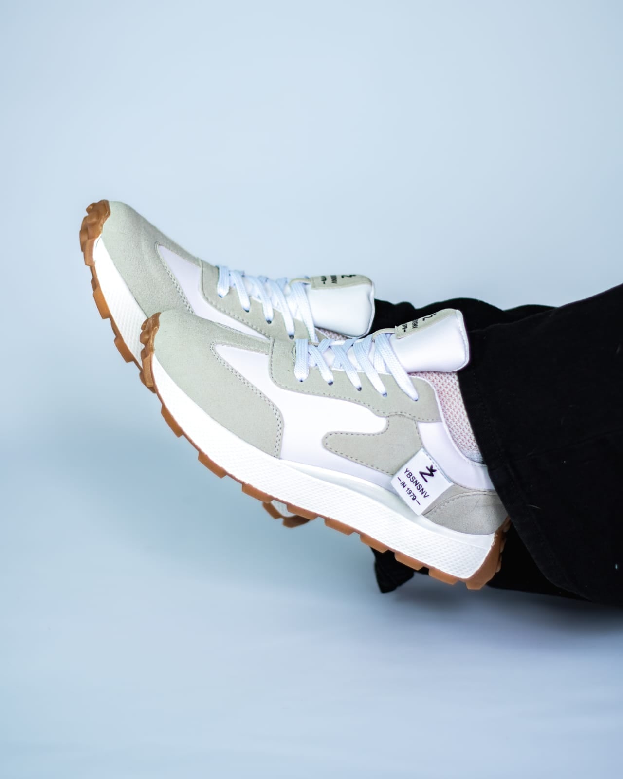 Tenis StepFrost - El calzado urbano que te mantiene cómoda y segura en cualquer clima