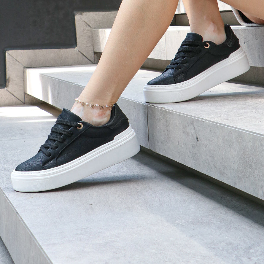 Tenis Velour Classic - Un clásico de lujo para tu día a día